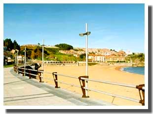 15.- Playa de Luanco La Marina
